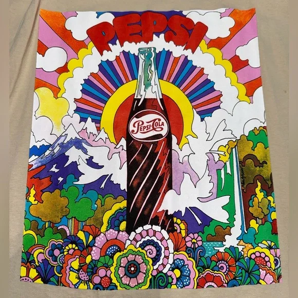 Pepsi 🌈 Groovy Rainbow and Cream Oversized Graphic Tee Women's Size XL Like New! - Picture 5 of 11